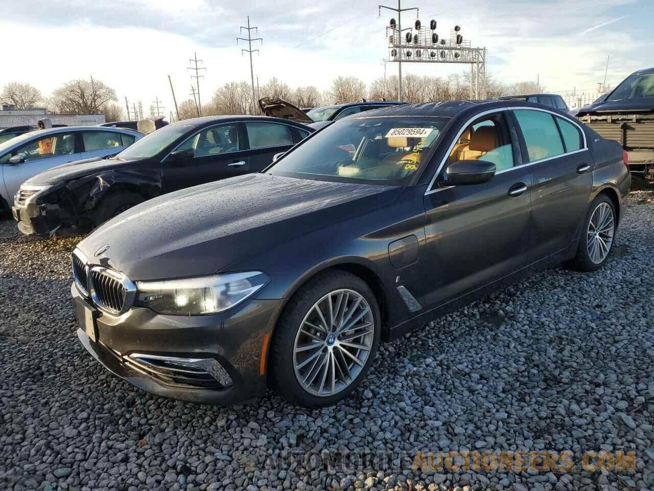 WBAJB1C55JB084928 BMW 5 SERIES 2018