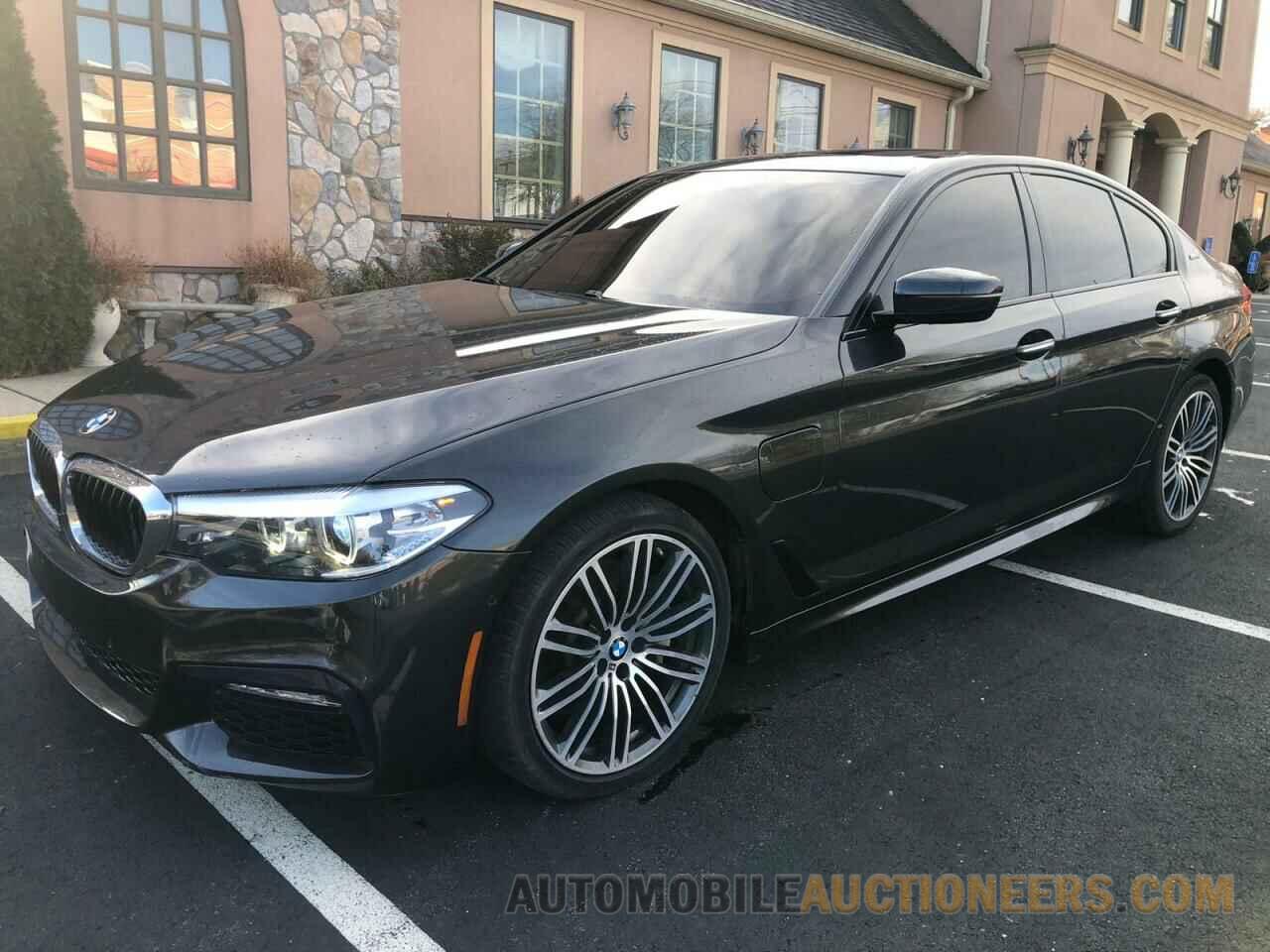 WBAJB1C55JB374392 BMW 5 SERIES 2018