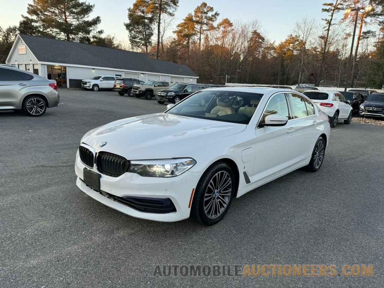 WBAJB1C55KB375110 BMW 5 SERIES 2019