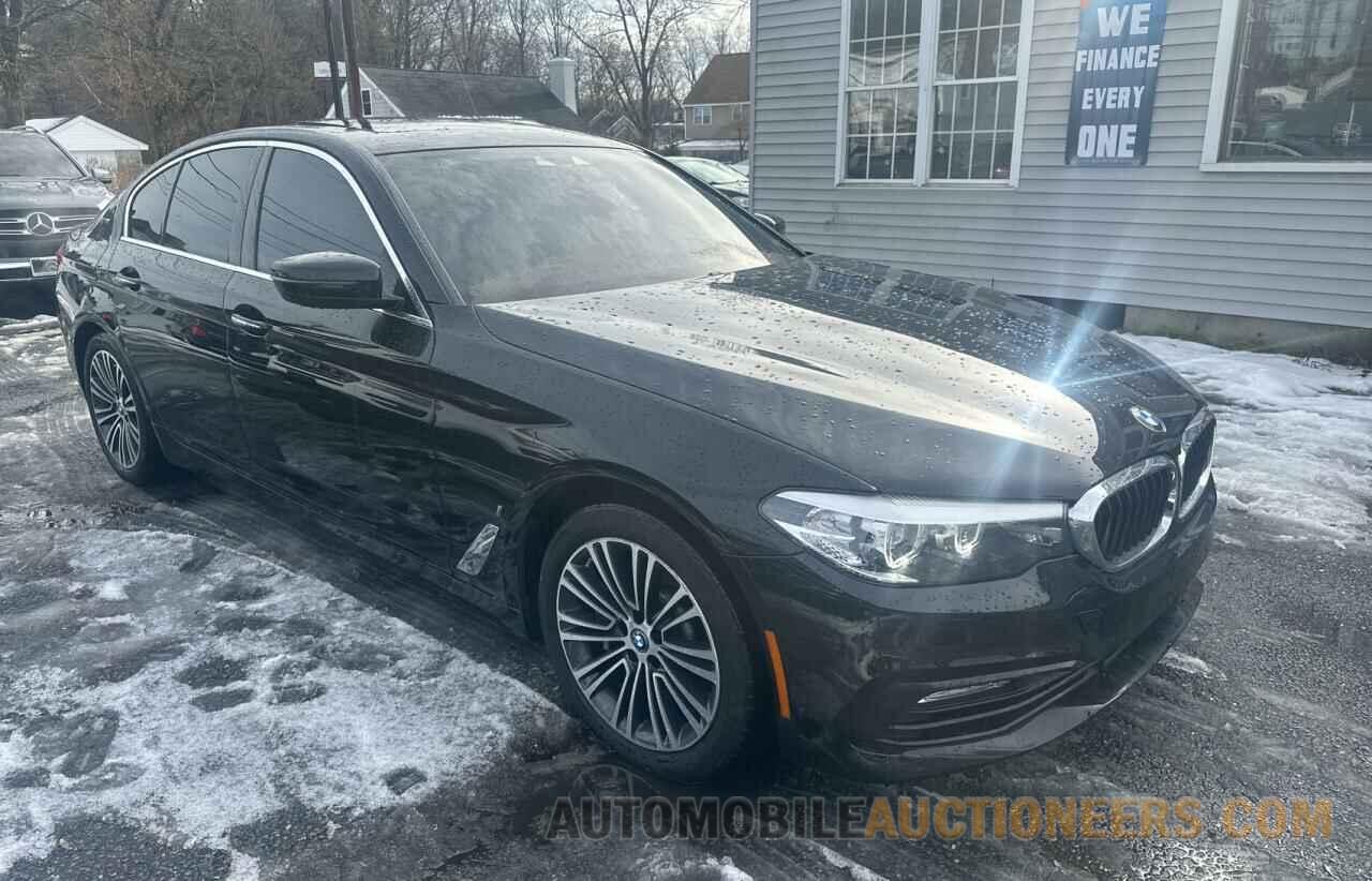 WBAJB1C57JG623830 BMW 5 SERIES 2018