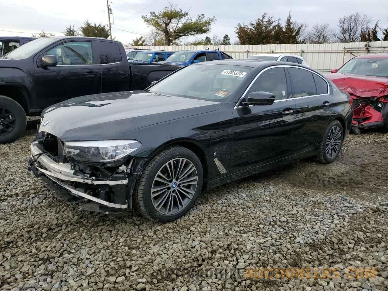 WBAJB1C58JG623903 BMW 5 SERIES 2018