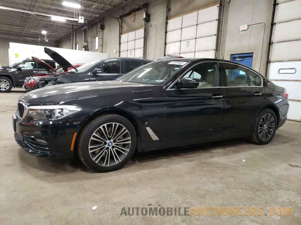 WBAJB1C58JG623982 BMW 5 SERIES 2018