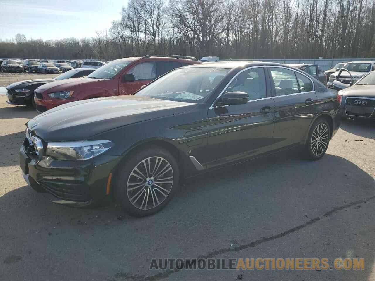 WBAJB1C58KB375585 BMW 5 SERIES 2019