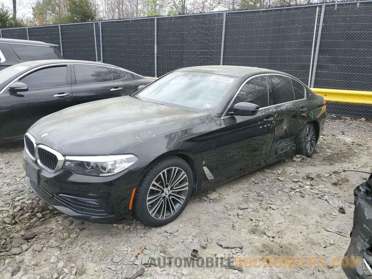 WBAJB1C59JB374962 BMW 5 SERIES 2018