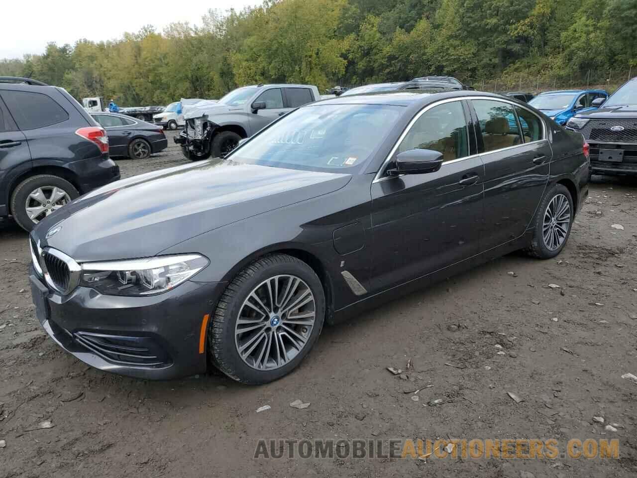 WBAJB1C5XKB375121 BMW 5 SERIES 2019