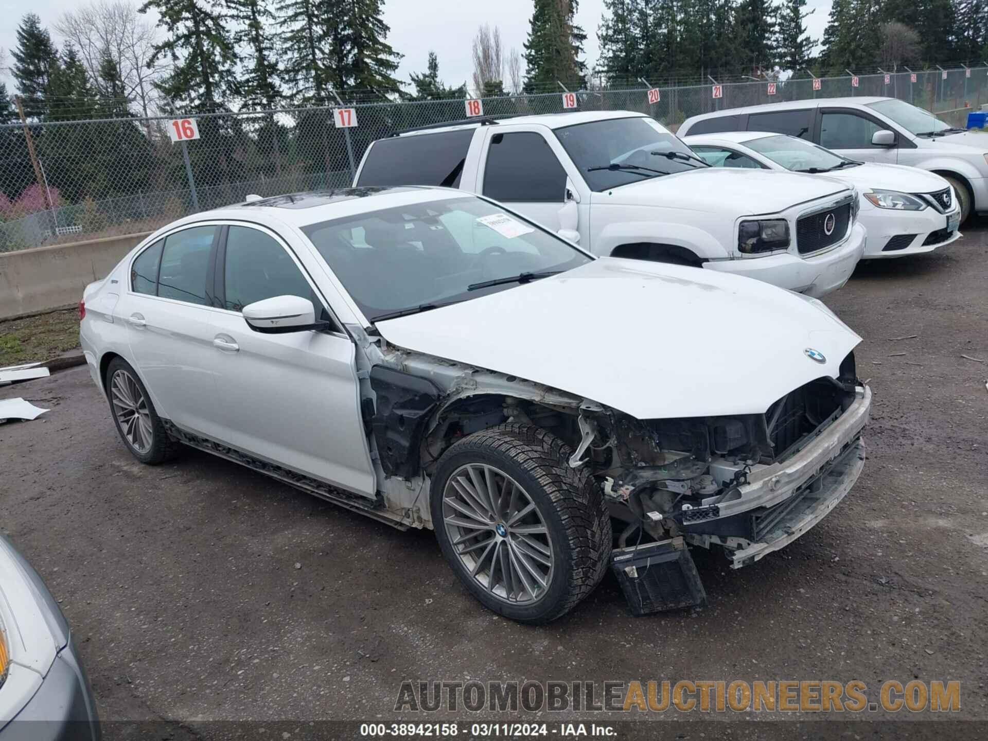 WBAJB1C5XKB376883 BMW 530E 2019