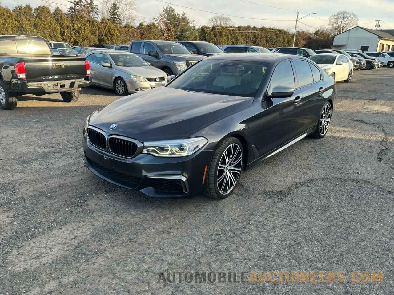 WBAJB9C55JB035663 BMW M5 2018