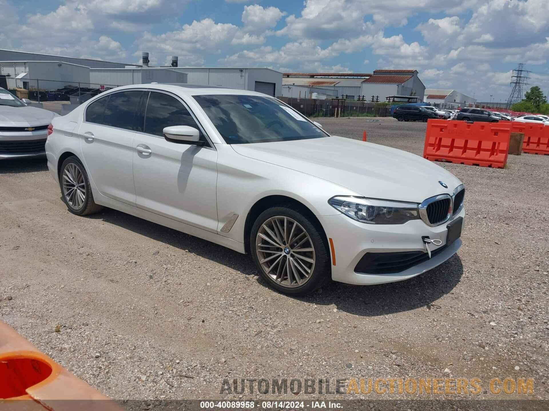 WBAJE5C50KWW36599 BMW 540I 2019