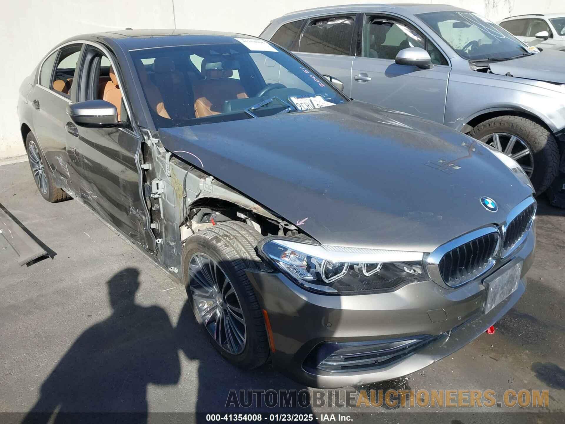 WBAJE5C5XKG919389 BMW 540I 2019