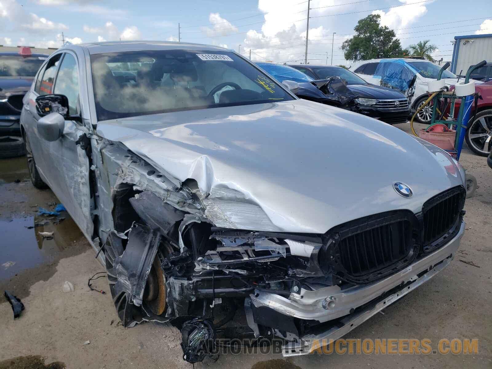 WBAJE5C5XKWW07952 BMW 5 SERIES 2019