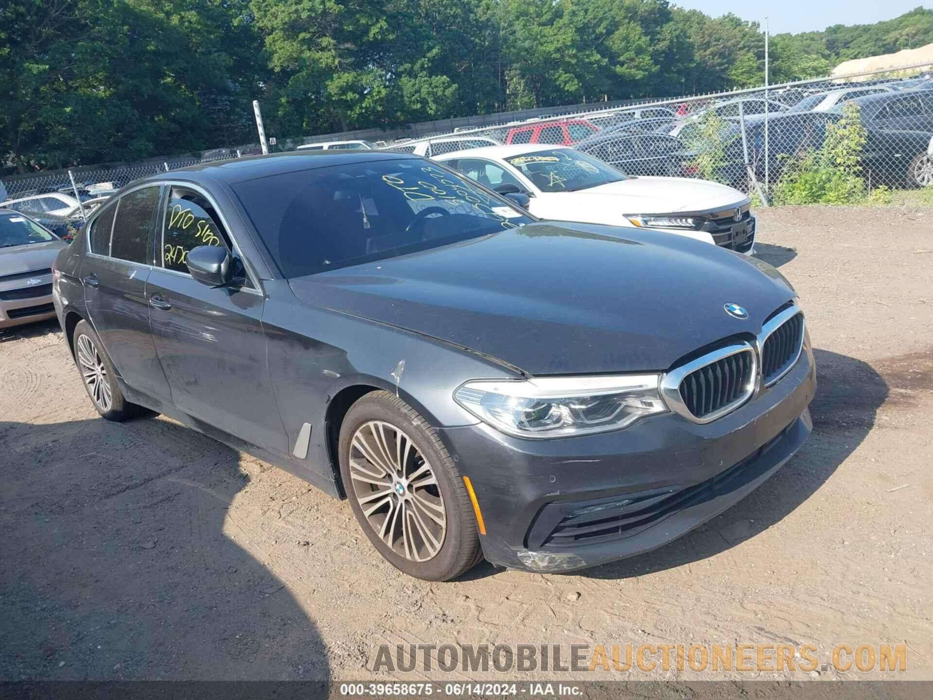 WBAJE7C31HG890464 BMW 540I 2017