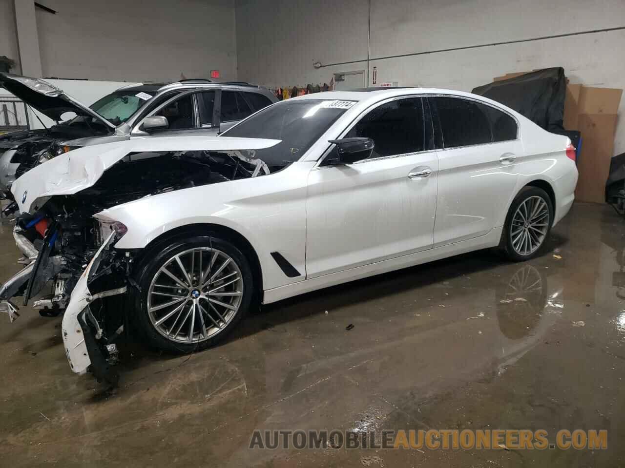 WBAJE7C32HG889839 BMW 5 SERIES 2017