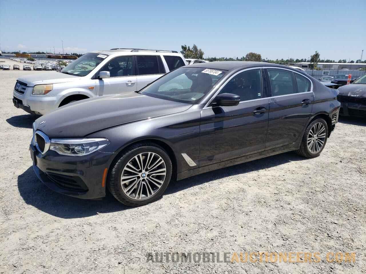 WBAJE7C50KWW14999 BMW 5 SERIES 2019