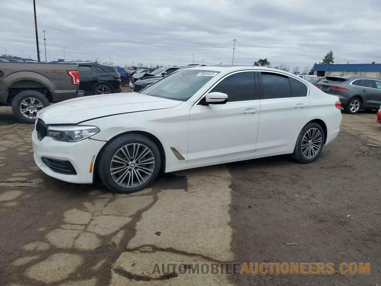 WBAJE7C51KWW23131 BMW 5 SERIES 2019