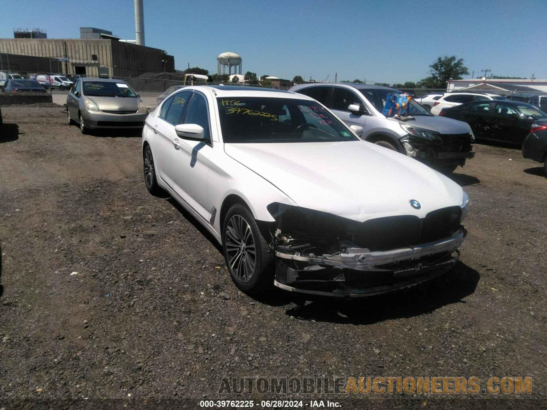 WBAJE7C54JWA04086 BMW 540I 2018