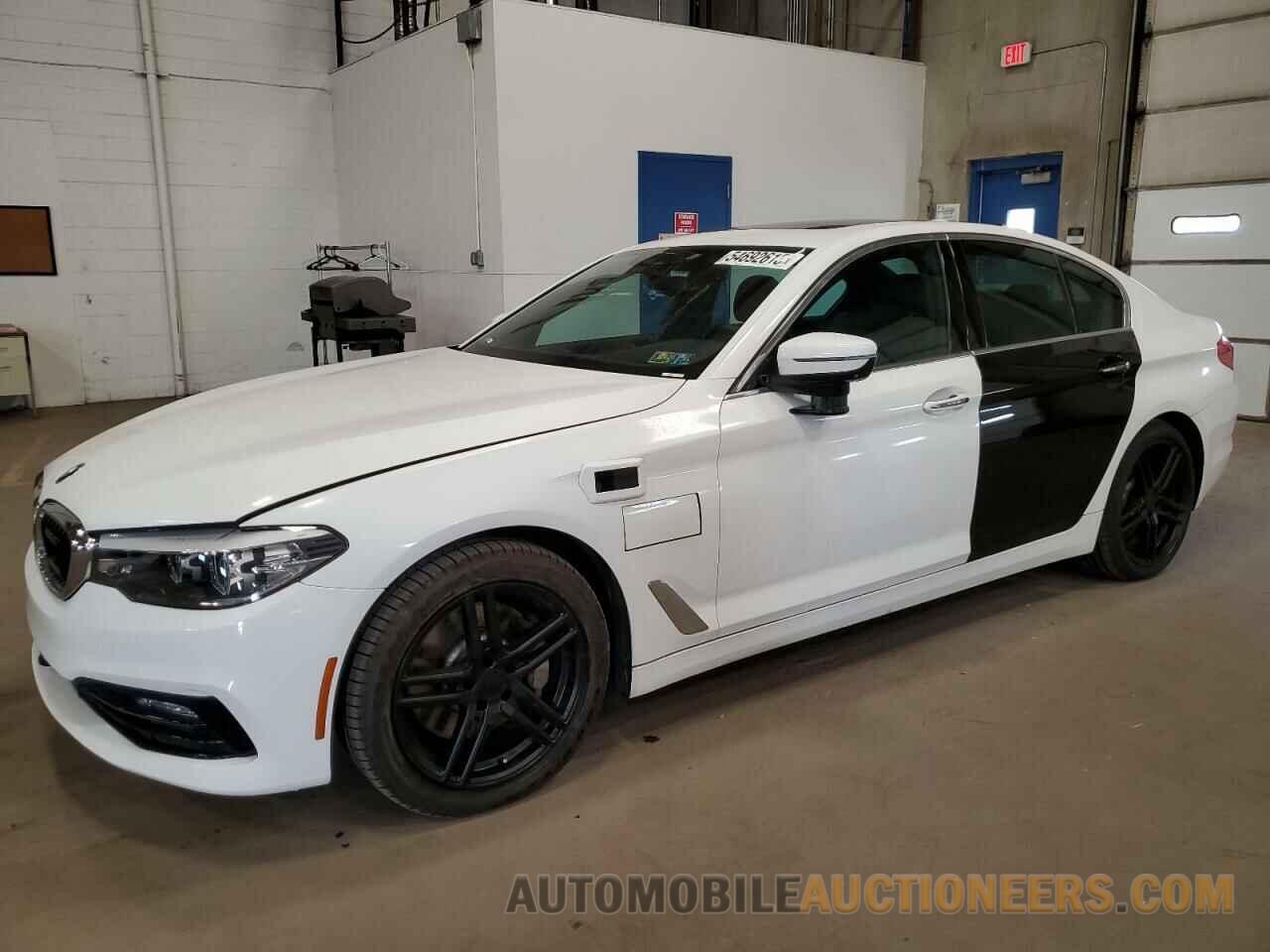 WBAJE7C54JWC57215 BMW 5 SERIES 2018