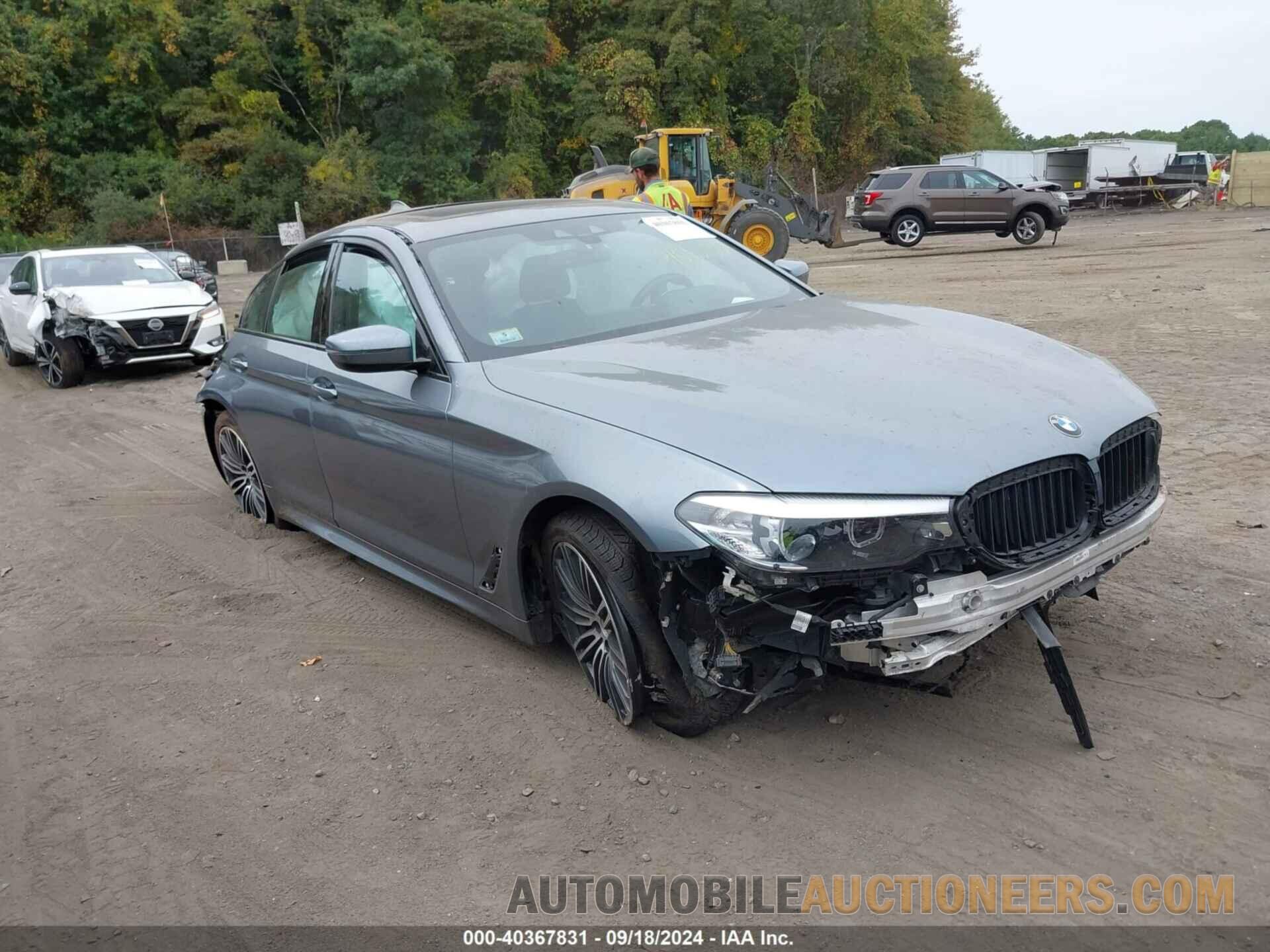 WBAJE7C54KWW21258 BMW 540I 2019