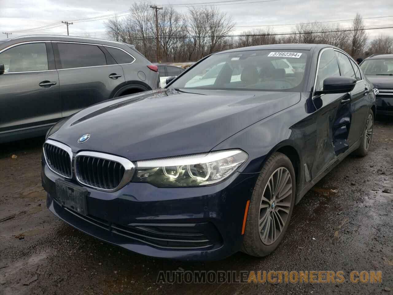 WBAJE7C55KWW12052 BMW 5 SERIES 2019