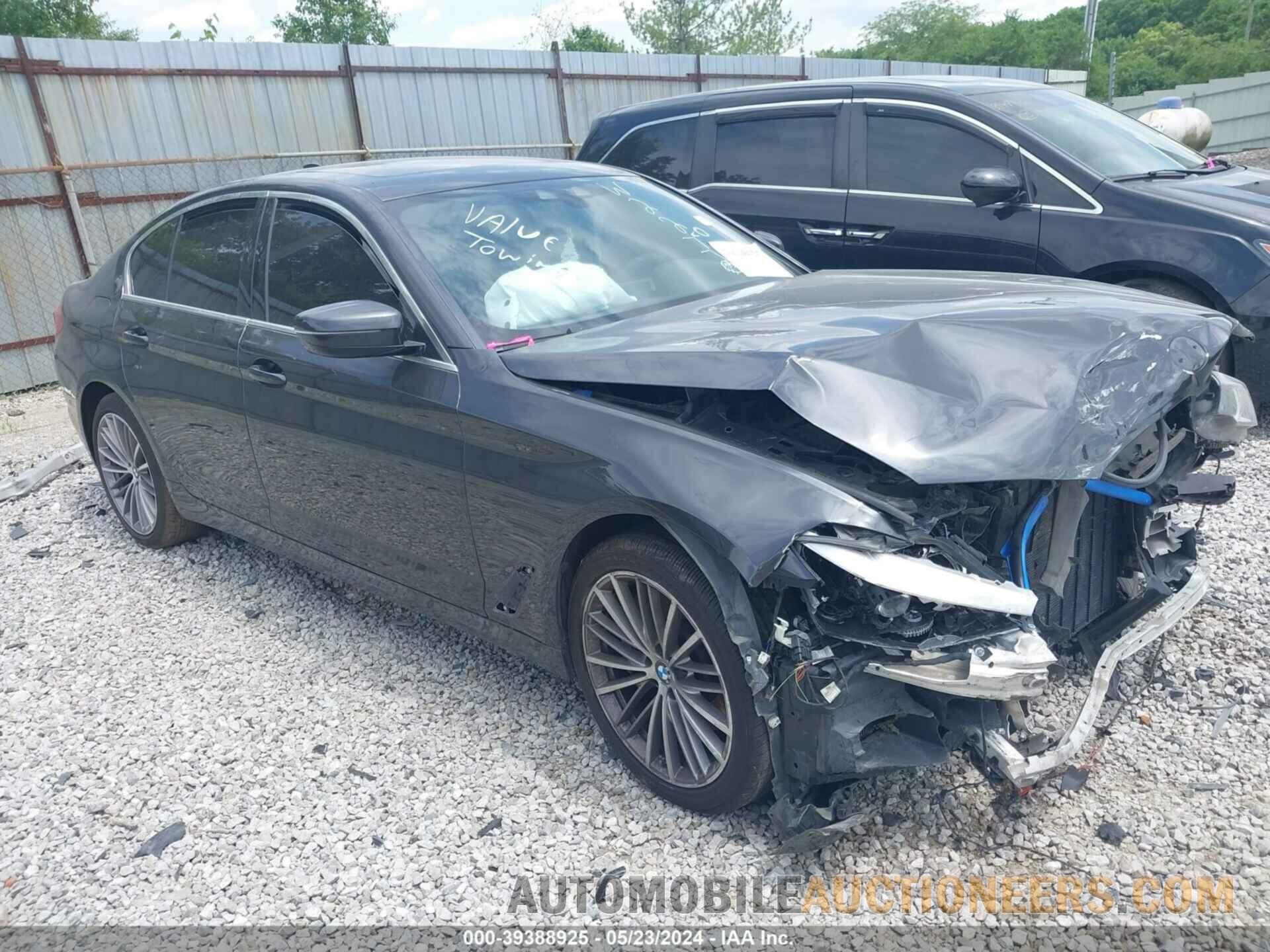 WBAJE7C55KWW22077 BMW 540I 2019