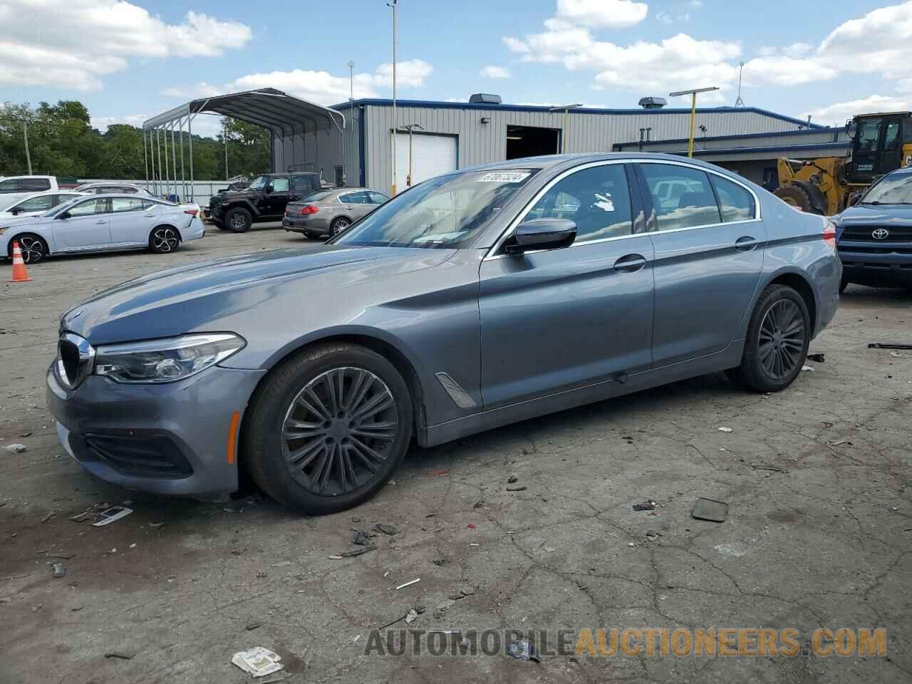 WBAJE7C57KWW10643 BMW 5 SERIES 2019