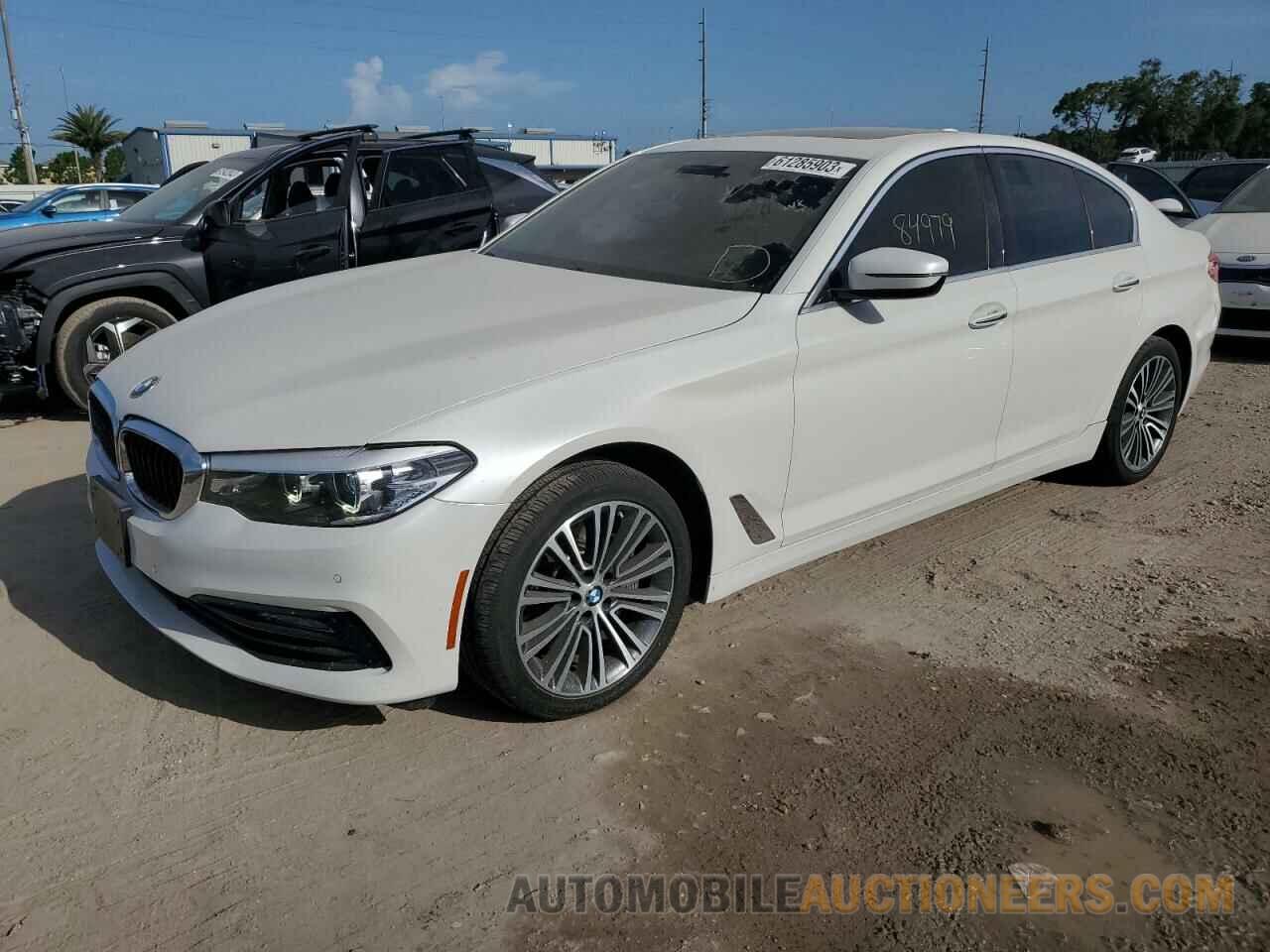 WBAJE7C58JWC56844 BMW 5 SERIES 2018