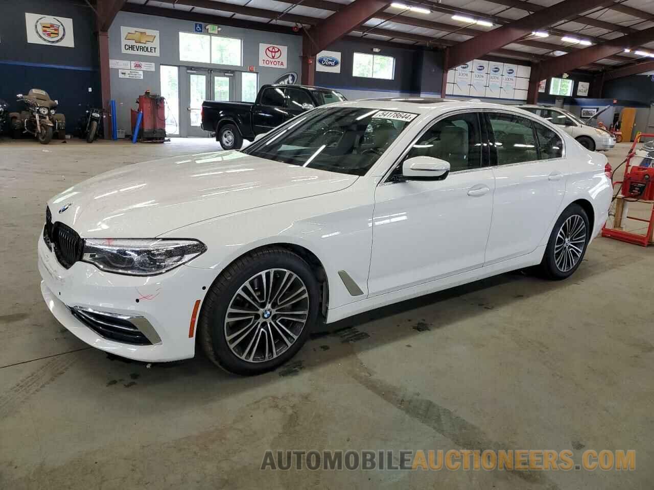 WBAJE7C58KWD55262 BMW 5 SERIES 2019