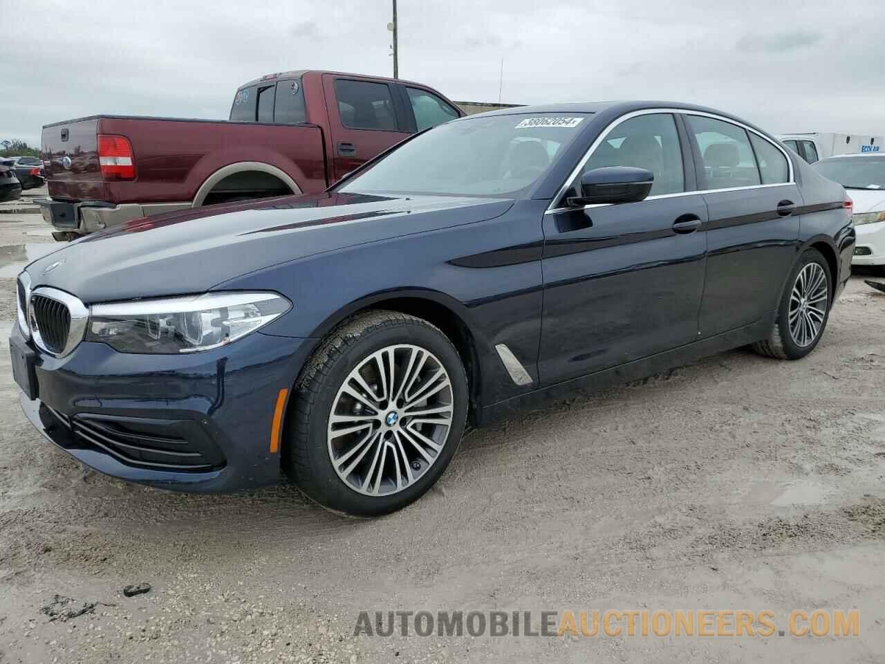 WBAJE7C58KWW10814 BMW 5 SERIES 2019