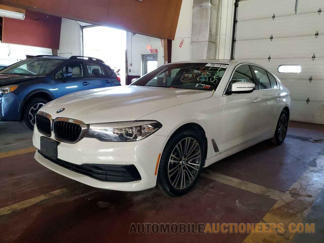 WBAJE7C5XKWW17893 BMW 5 SERIES 2019