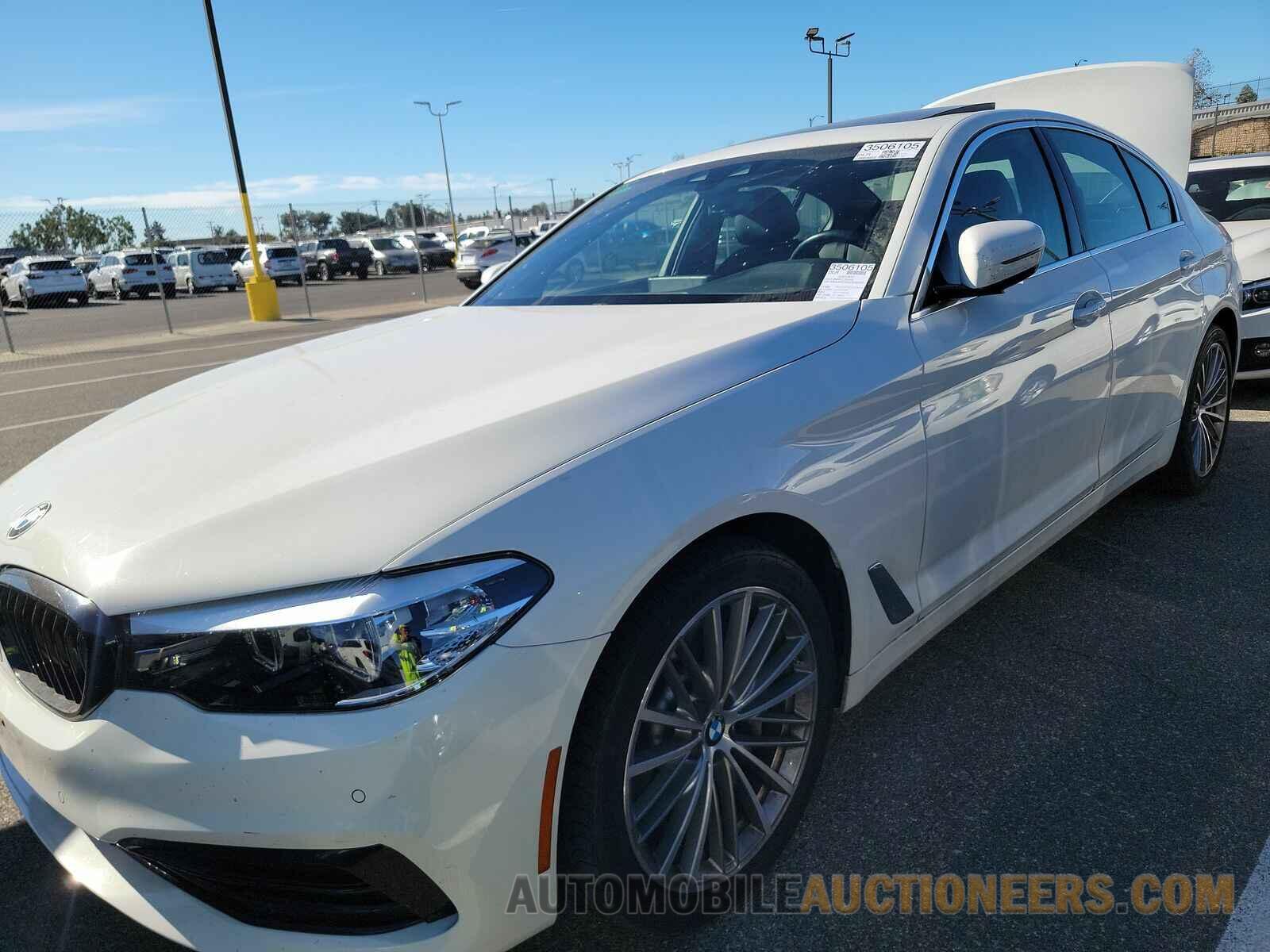 WBAJR3C03LCE66919 BMW 5 Series 2020