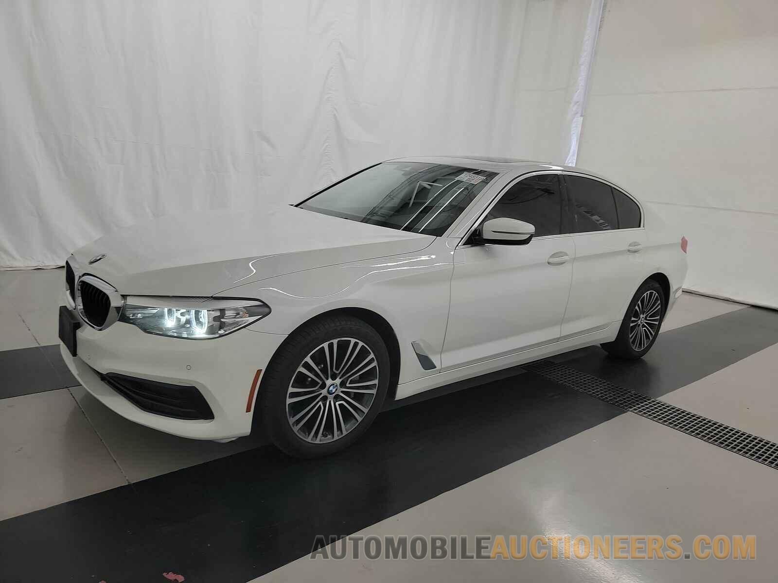 WBAJR3C03LWW68901 BMW 5 Series 2020