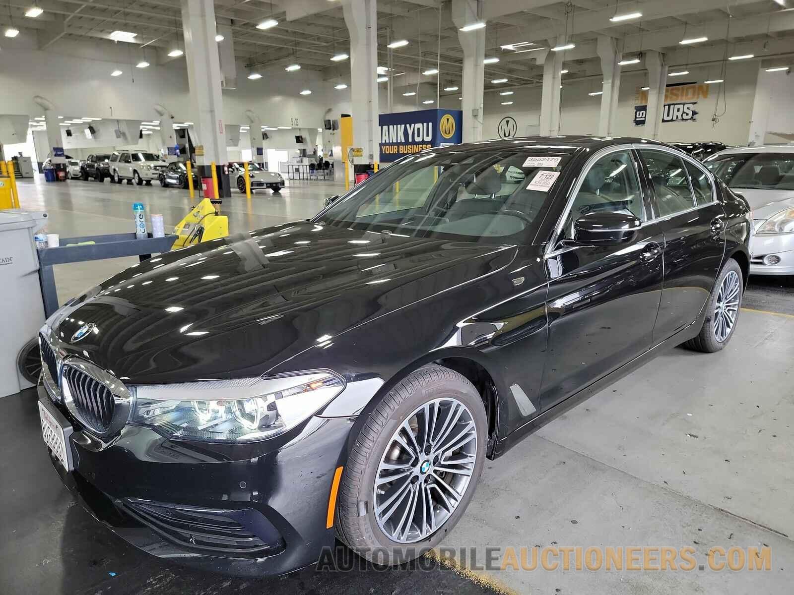 WBAJR3C03LWW82927 BMW 5 Series 2020