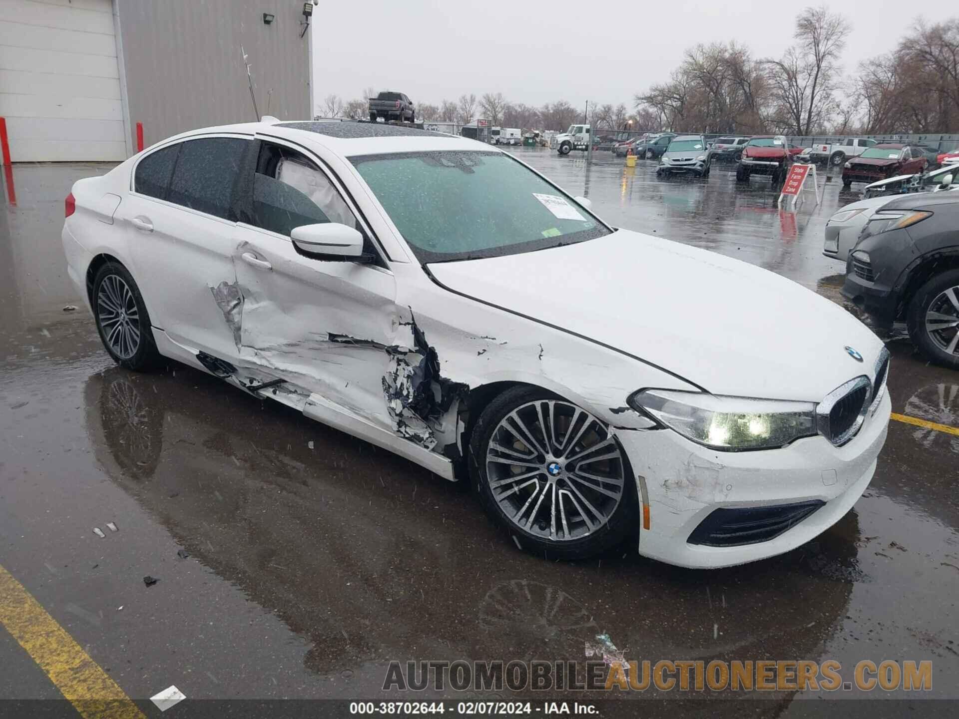 WBAJR3C08LWW64228 BMW 530I 2020