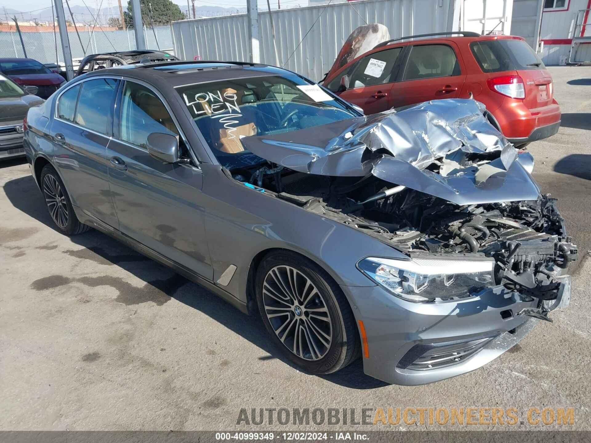 WBAJR3C09LWW68689 BMW 530I 2020