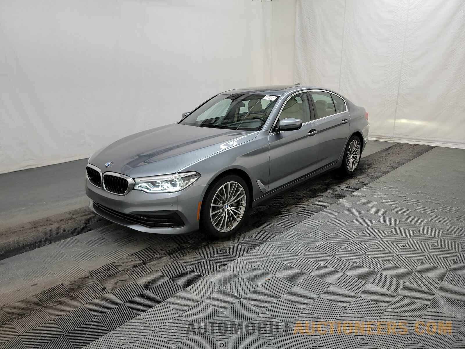 WBAJR7C02LCE01485 BMW 5 Series 2020