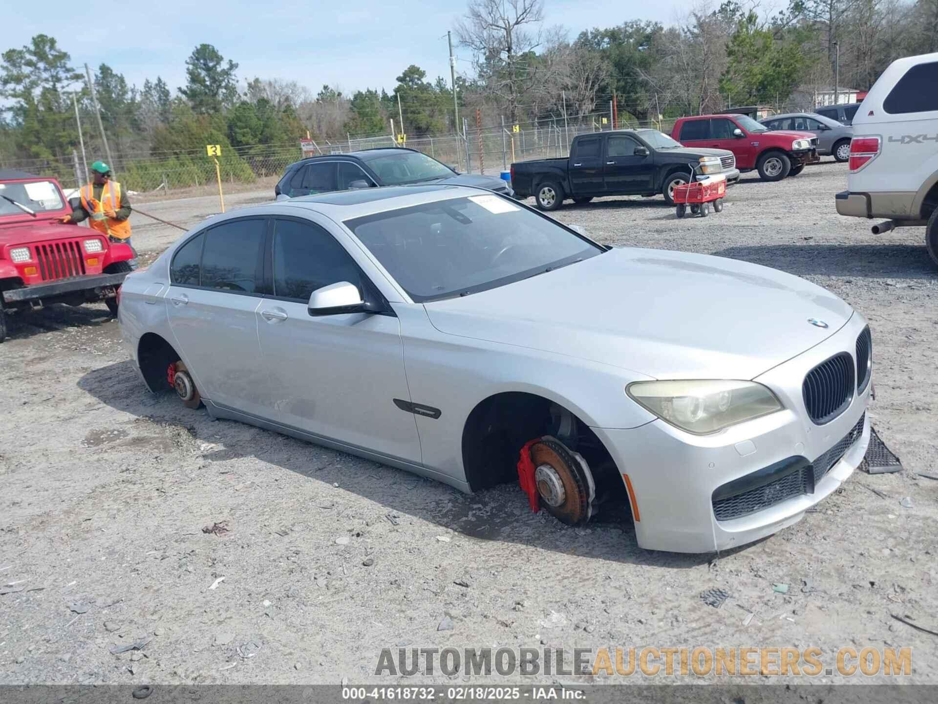 WBAKA4C59BC392365 BMW 740I 2011