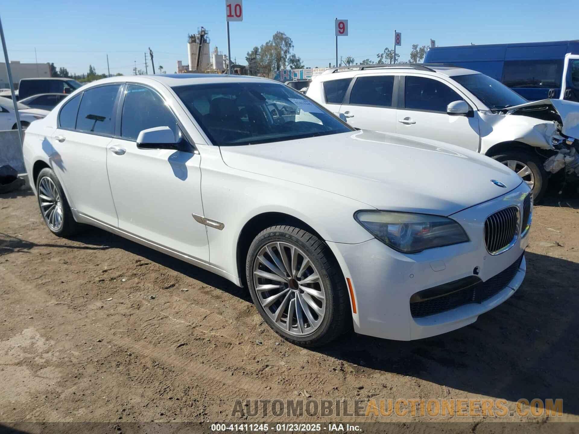 WBAKA8C5XCDY99925 BMW 750I 2012