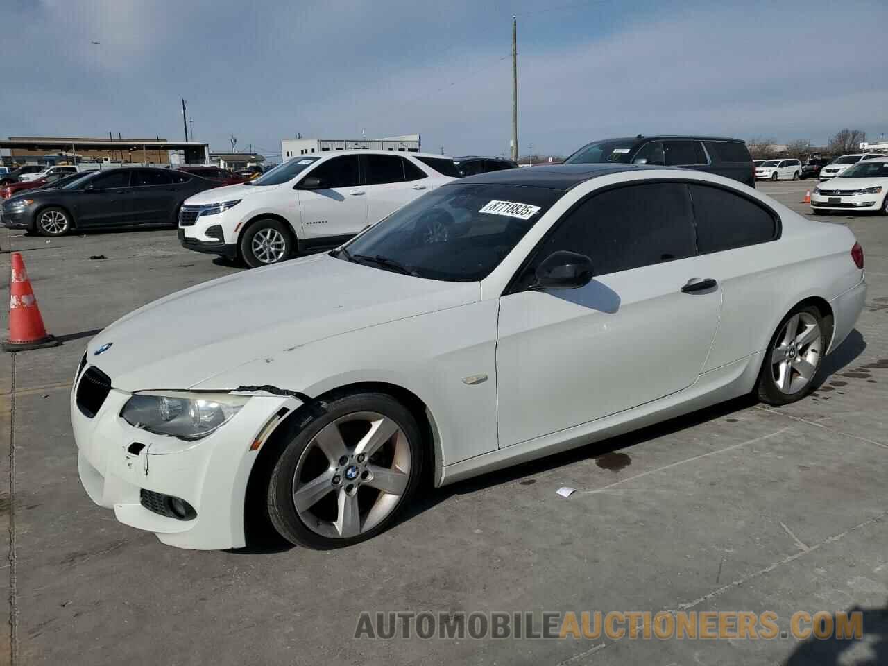 WBAKE5C53BE574318 BMW 3 SERIES 2011