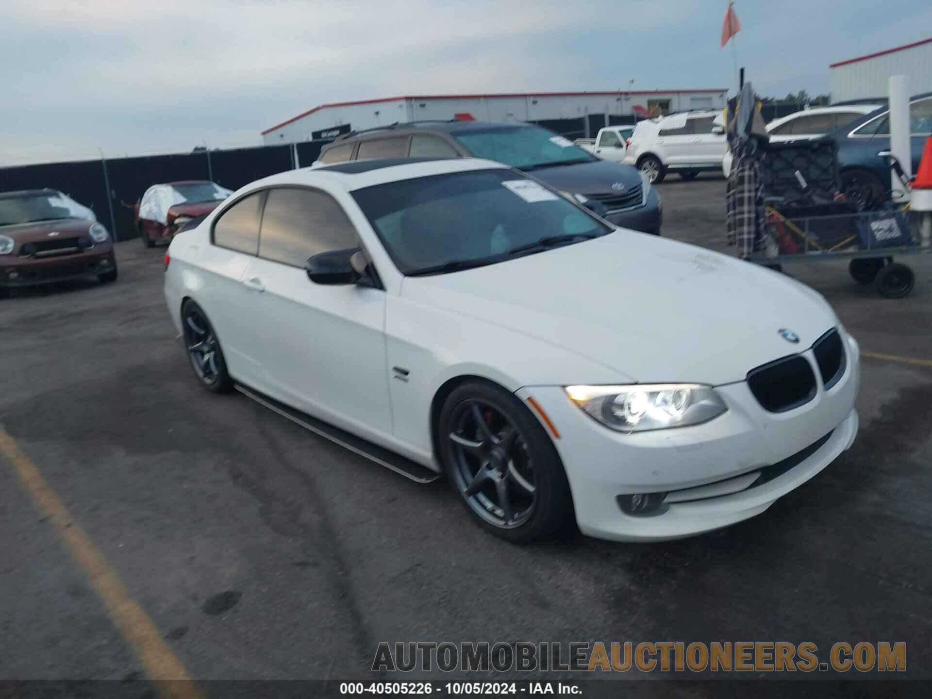 WBAKF9C58BE671955 BMW 335I 2011