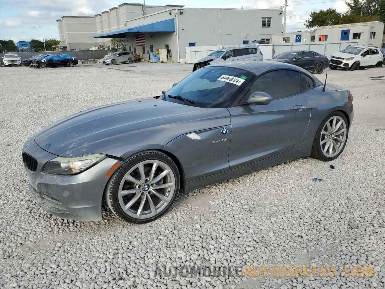 WBALM7C55BE382692 BMW Z4 2011