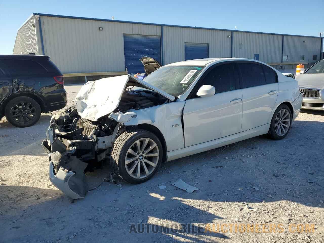 WBAPH5C58BA444068 BMW 3 SERIES 2011