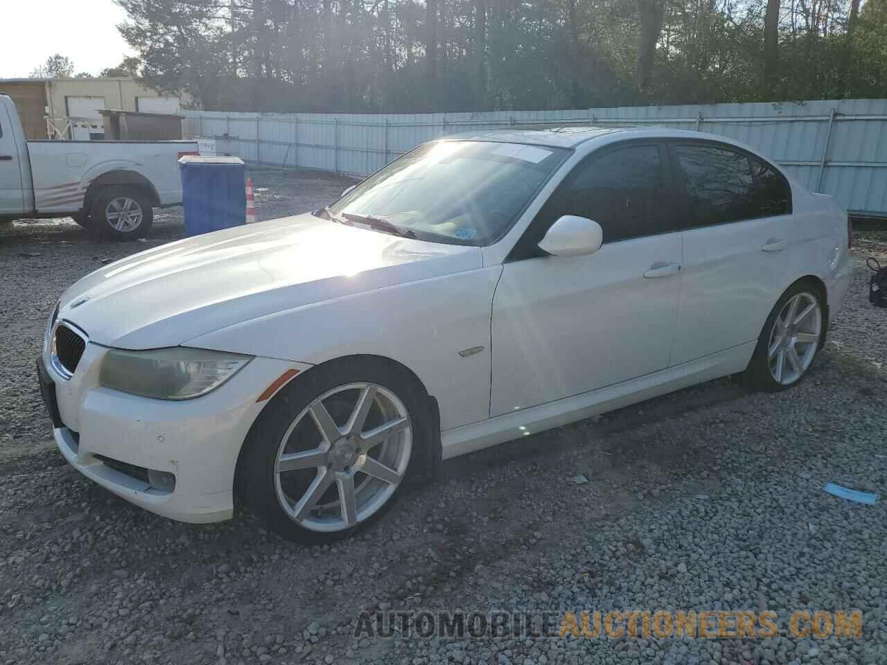 WBAPH7C51BE677794 BMW 3 SERIES 2011