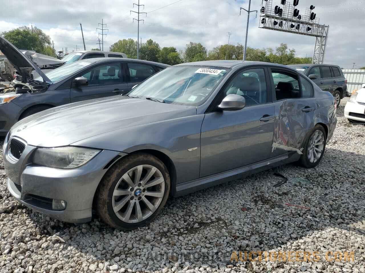 WBAPH7C52BE852697 BMW 3 SERIES 2011