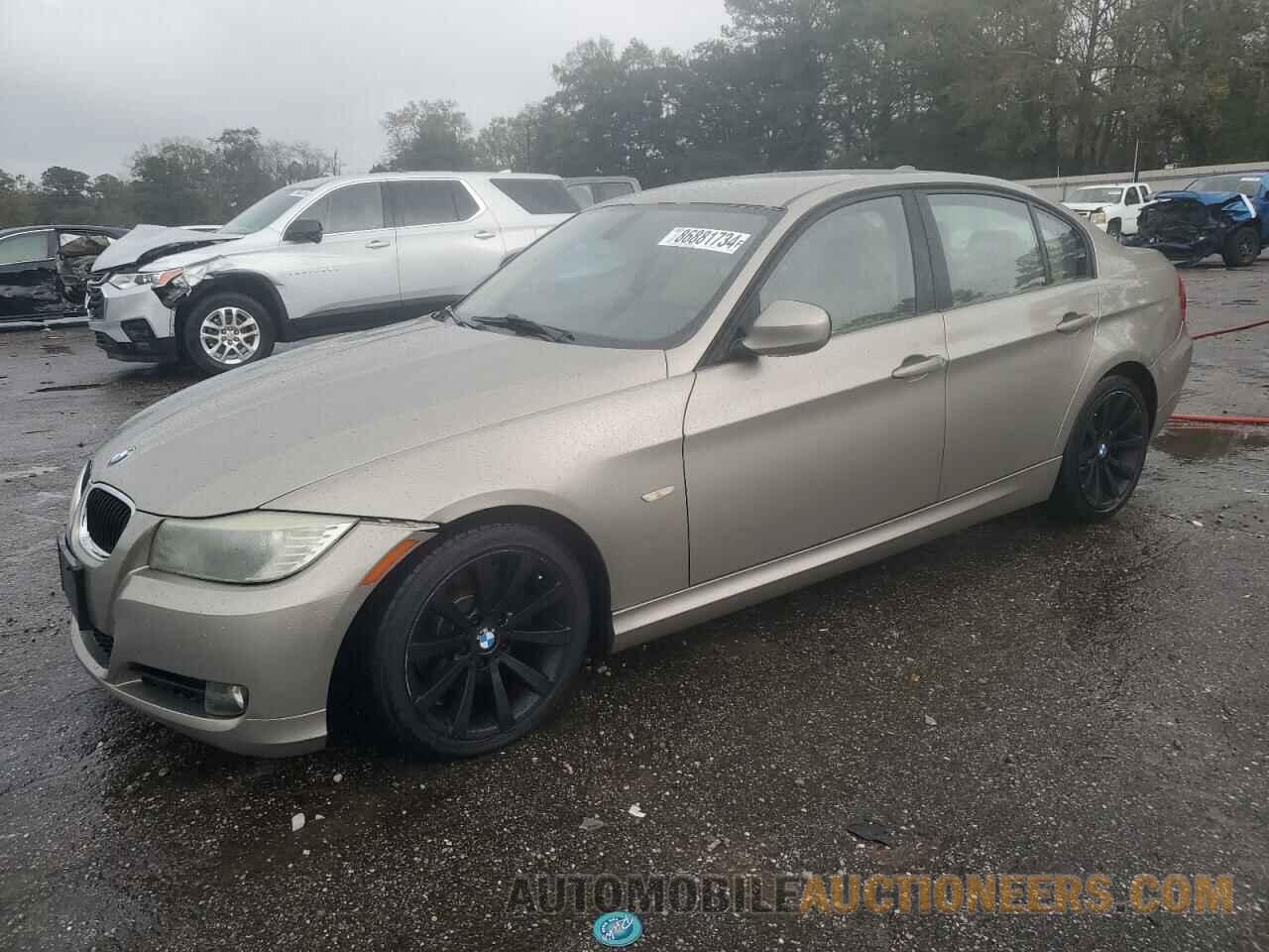 WBAPH7C53BE678624 BMW 3 SERIES 2011