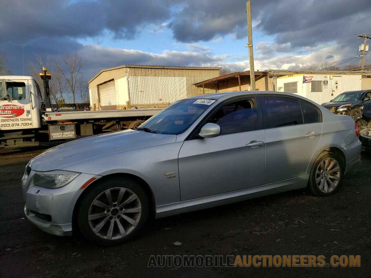 WBAPK7C50BA970742 BMW 3 SERIES 2011