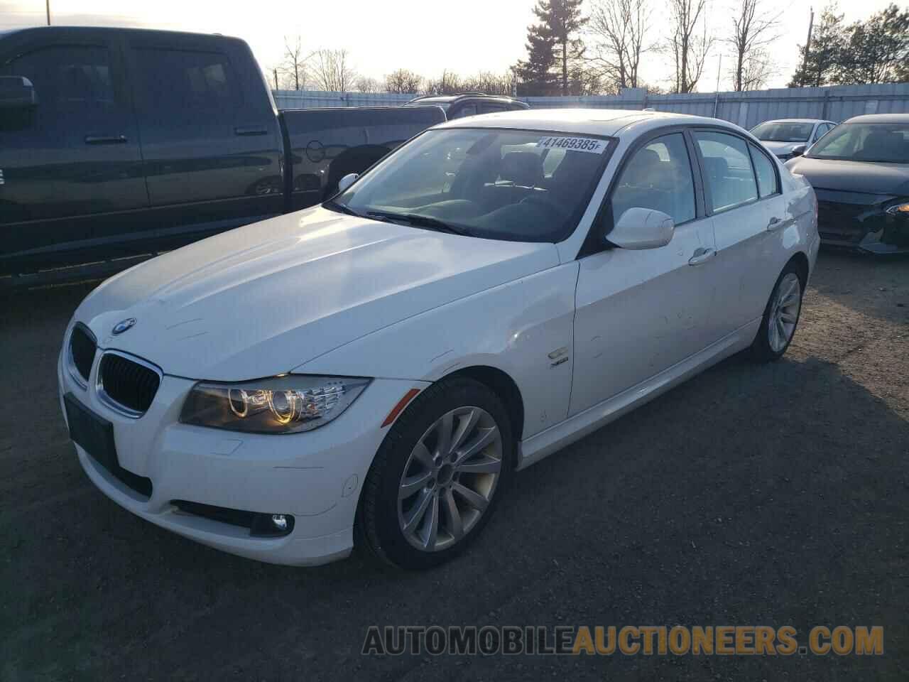 WBAPK7G57BNN49037 BMW 3 SERIES 2011