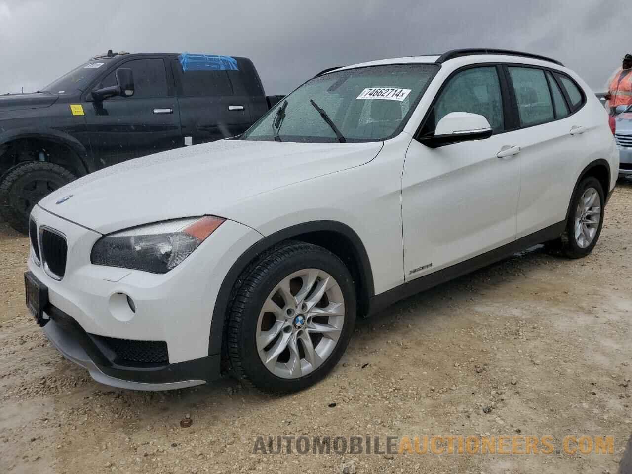 WBAVL1C50FVY30562 BMW X1 2015