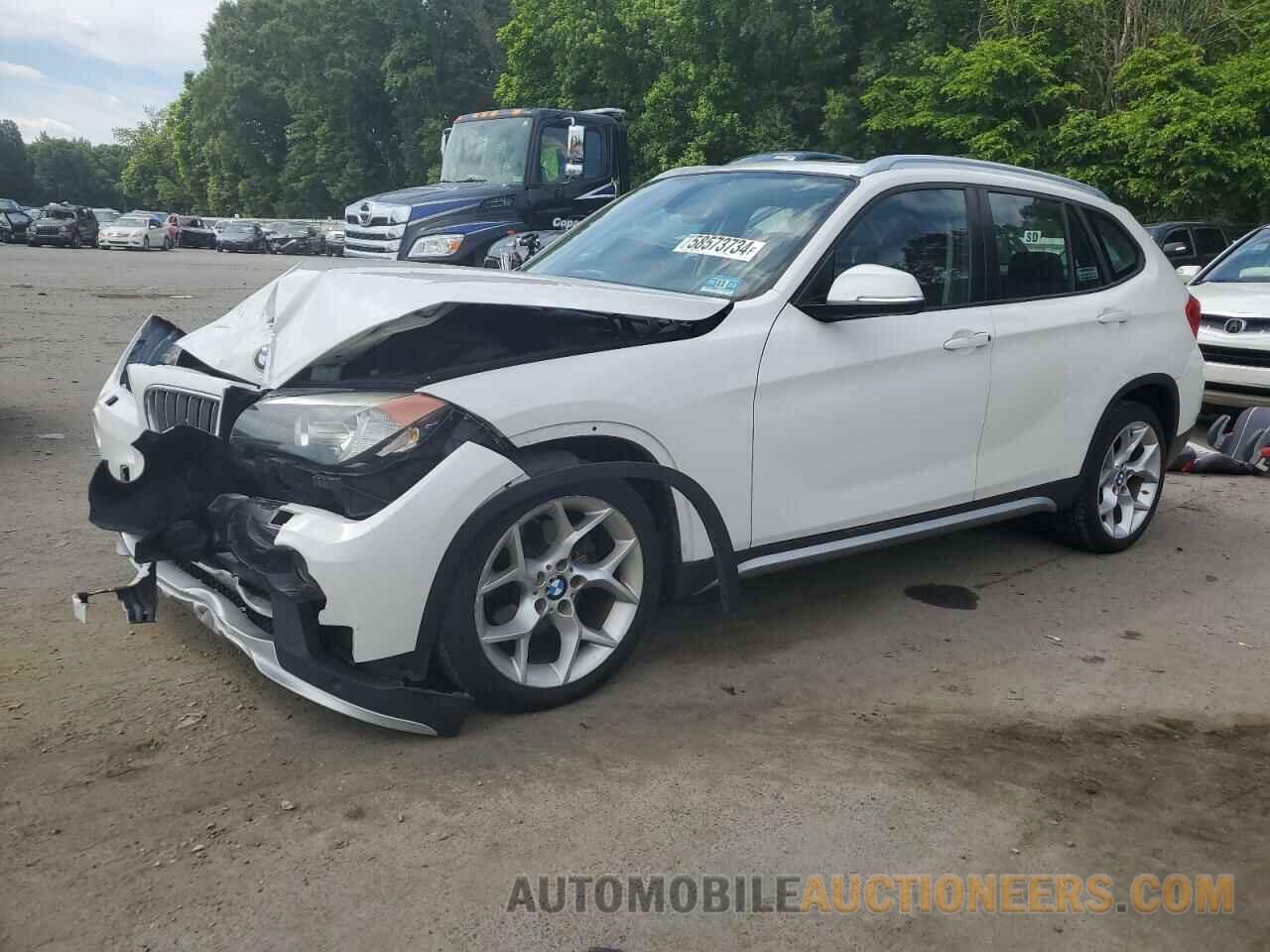 WBAVL1C53FVY33147 BMW X1 2015