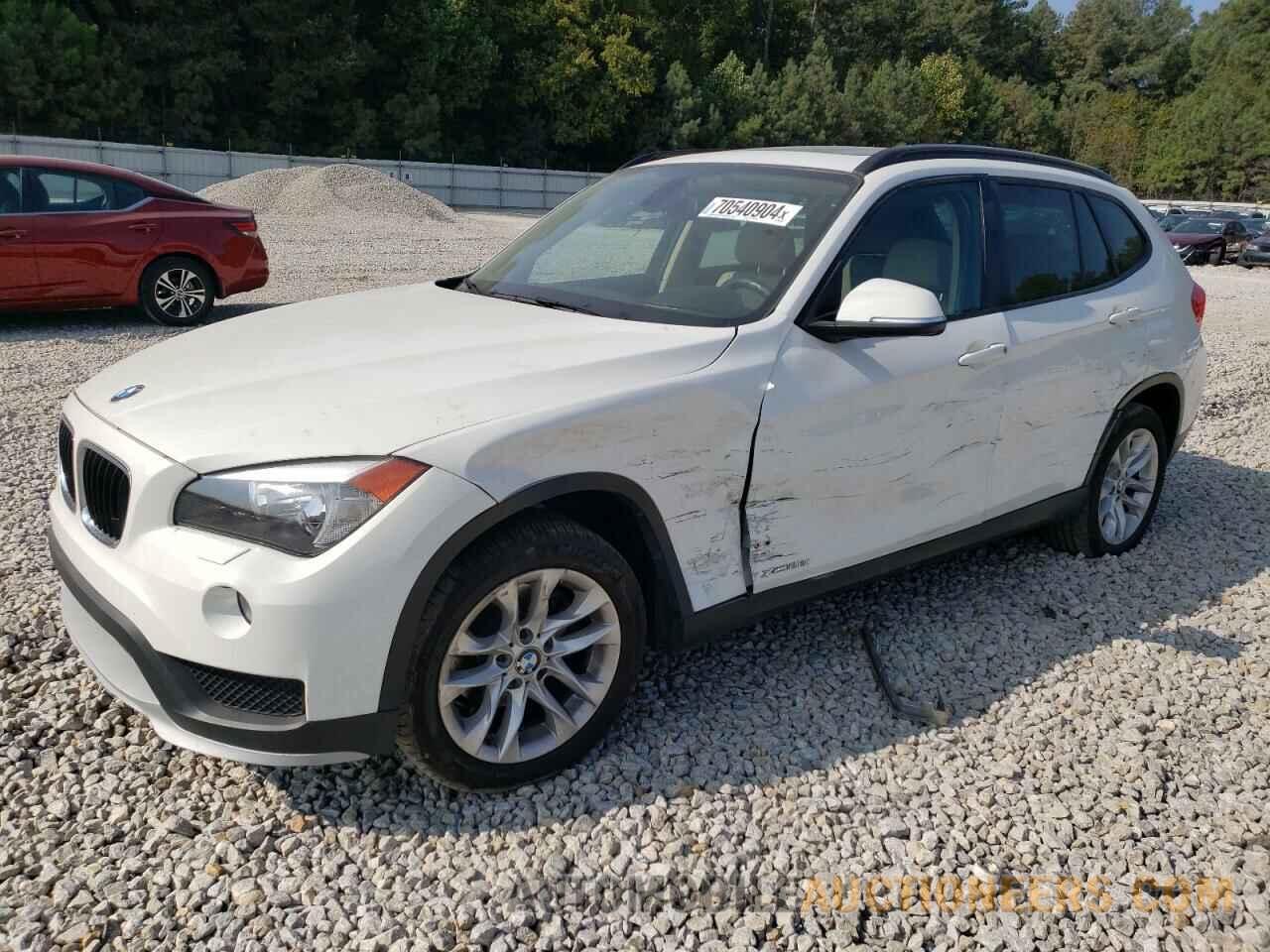 WBAVL1C53FVY34878 BMW X1 2015