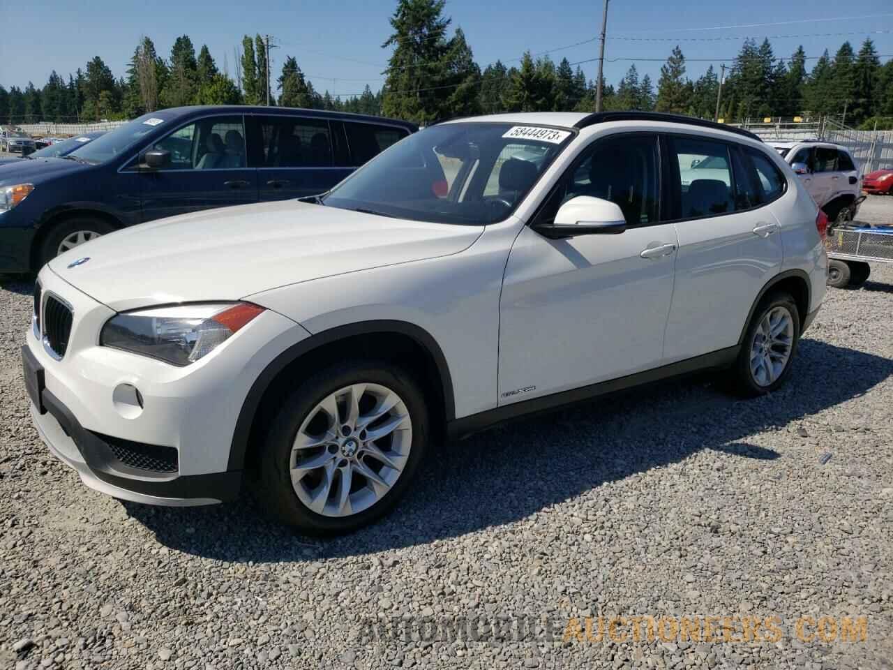 WBAVL1C53FVY35724 BMW X1 2015