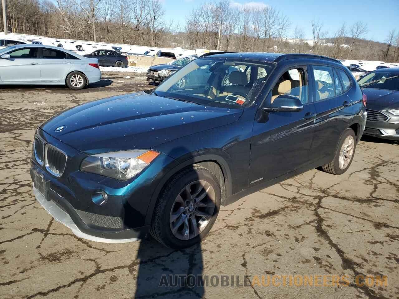 WBAVL1C53FVY37148 BMW X1 2015